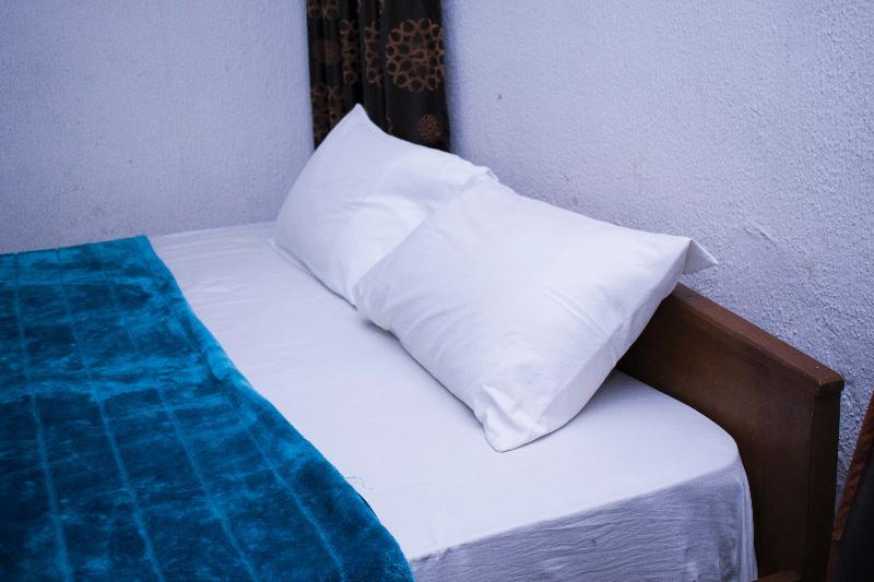 Day By Day Hotel Лагос Екстериор снимка
